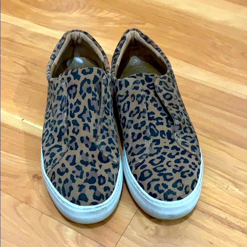 Size 8.5 J/Slides Leopard Print Shoes